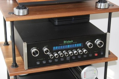 Mcintosh C46 2-Channel Solid State Control Center/Preamplifier