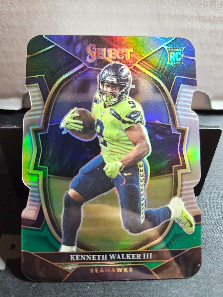 Kenneth Walker III 2022 Select Concourse Black & Green RC Die Cut Prizm #2