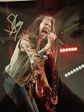 Steven Tyler Aerosmith Signed 8x10 Photo COA  W/Matching Numbered Sticker