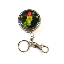 Portable Ashtray Keychain Opens Purse Clip Silver Tone Green