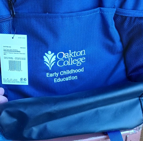 Backpacks 24 L Nike Brasilia DH7709-410 Navy Blue Oakton College 2023 Brand New - Picture 10 of 14
