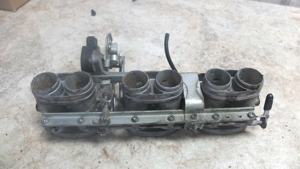84 Kawasaki ZN1300 ZN 1300 Voyager Throttlebodies Throttle 84 Kawasaki ZN1300 ZN 1300 Voyager Throttlebodies Throttle