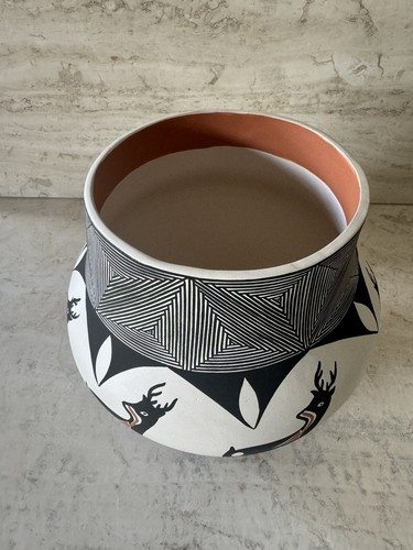 Louise Amos Acoma Pueblo New Mexico Studio Art Pottery Heartline Deer Olla Vase - Picture 5 of 12