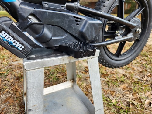 Stacyc 12e/16e Jet Black Wide Foot Pegs RJD Aggressive Grip Set - Picture 6 of 15