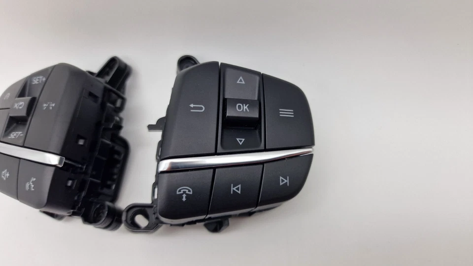 FORD MK8 Multifunctional Steering wheel buttons Focus Transit PZ3T 9E740 BAW - Image 3 of 4