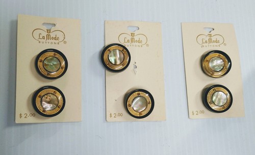 Vintage La Mode Pearl, Gold, Black 6 Buttons #400, Size 36 (7/8") Shank Button - Picture 7 of 12