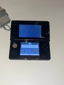 Nintendo 3DS Cosmo Black Handheld System Bundle w/ original Charger