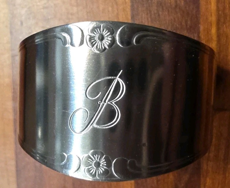 Lot Of 8 Custom Craft Napkin Rings Stainless Engraved "B" Made In Korea 