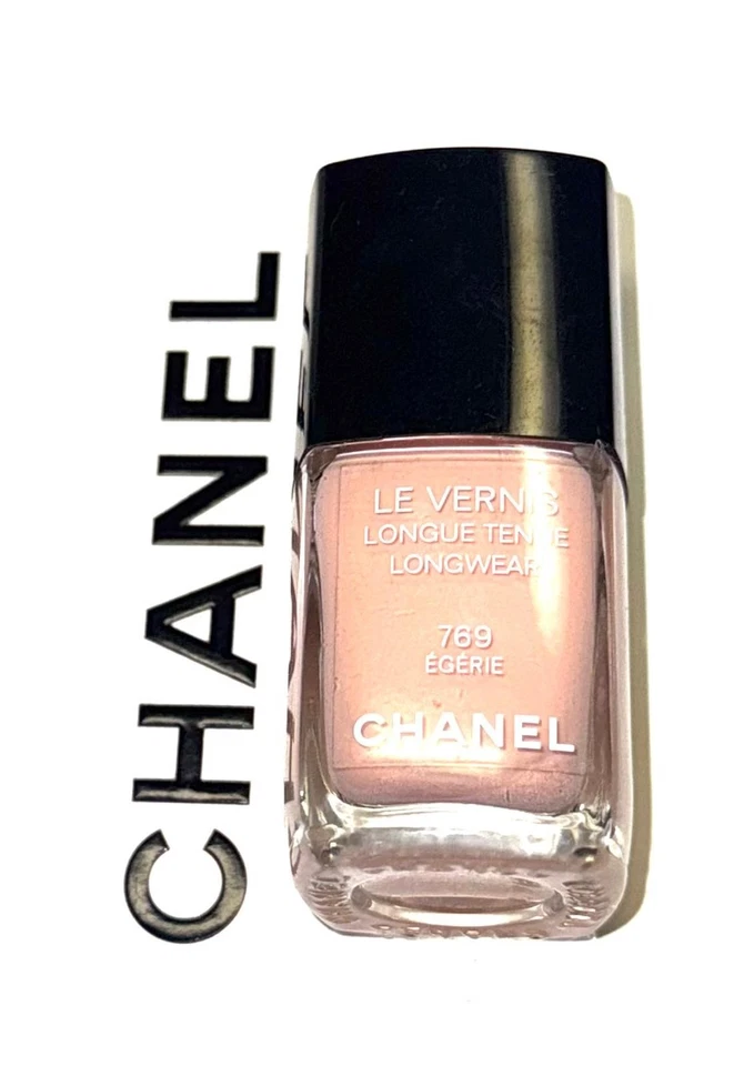 Chanel Le Vernis Longwear Nail Color 769 Egerie 13ml - Bild 2 von 4