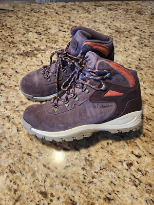 womens columbia newton ridge plus wp amped timber/cinder Sz 9.5