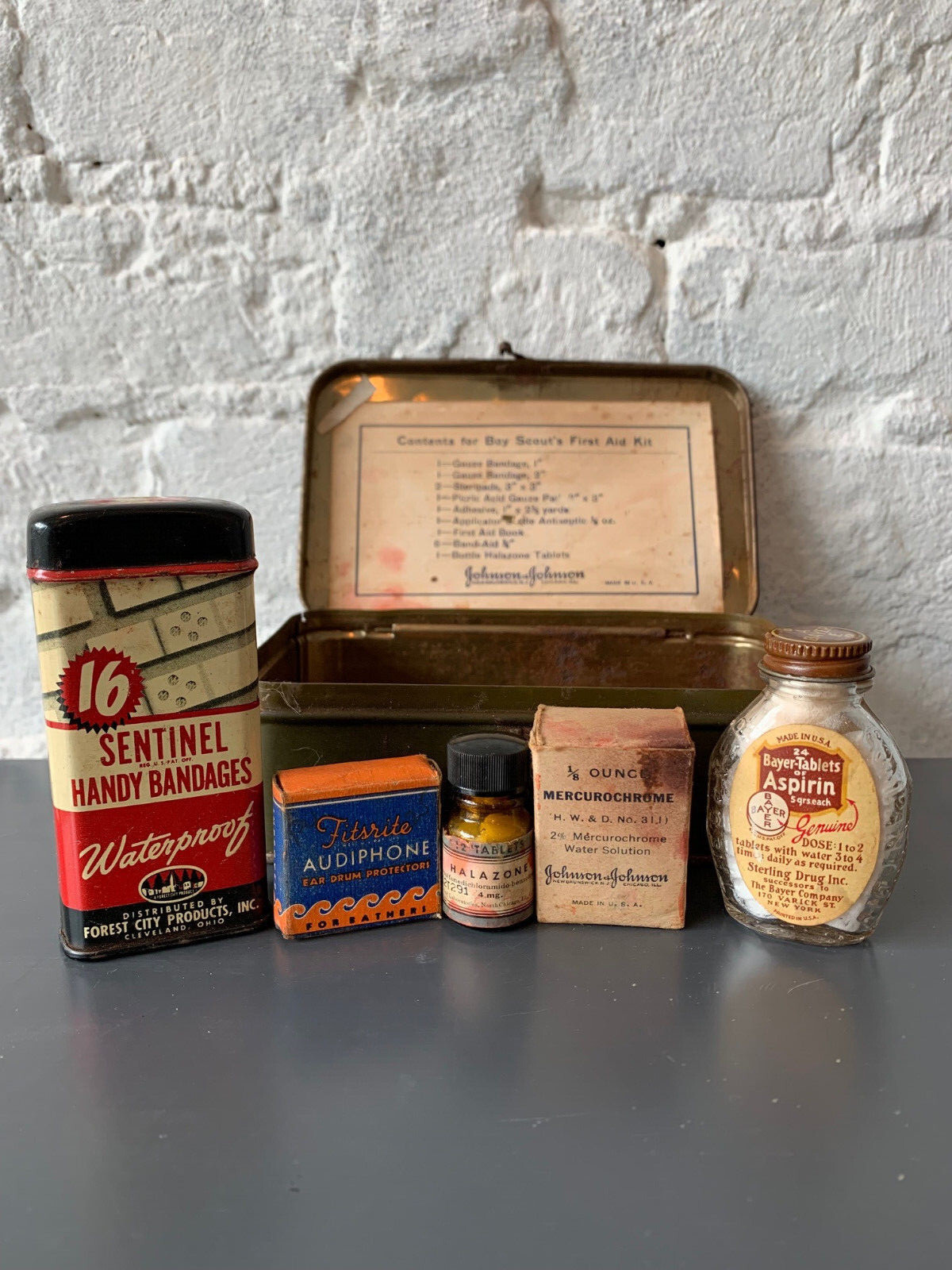 Vintage Johnson and Johnson Boy Scouts of America First Aid Kit BSA