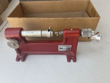 Hornady Cam-Lock Case Trimmer Kit with 7 Pilots Reloading Tool #050140