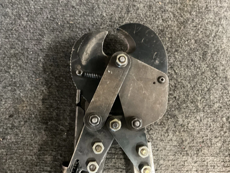 Cortador de cable de trinquete Greenlee 774 19-1/8" Foto 3 de 4