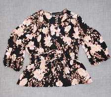 New York & Company Floral Print V Neck Blouse. Medium 