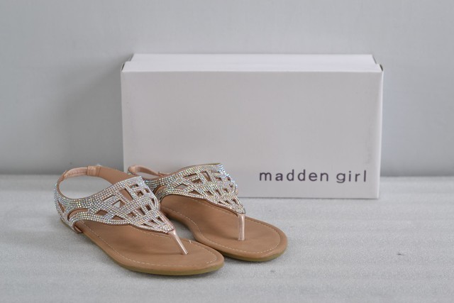 madden girl thong sandals