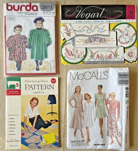 Lot of 19 Vintage 50's - 90's Sewing Patterns, Iron Ons, and Information. - 第 10/11 張圖片