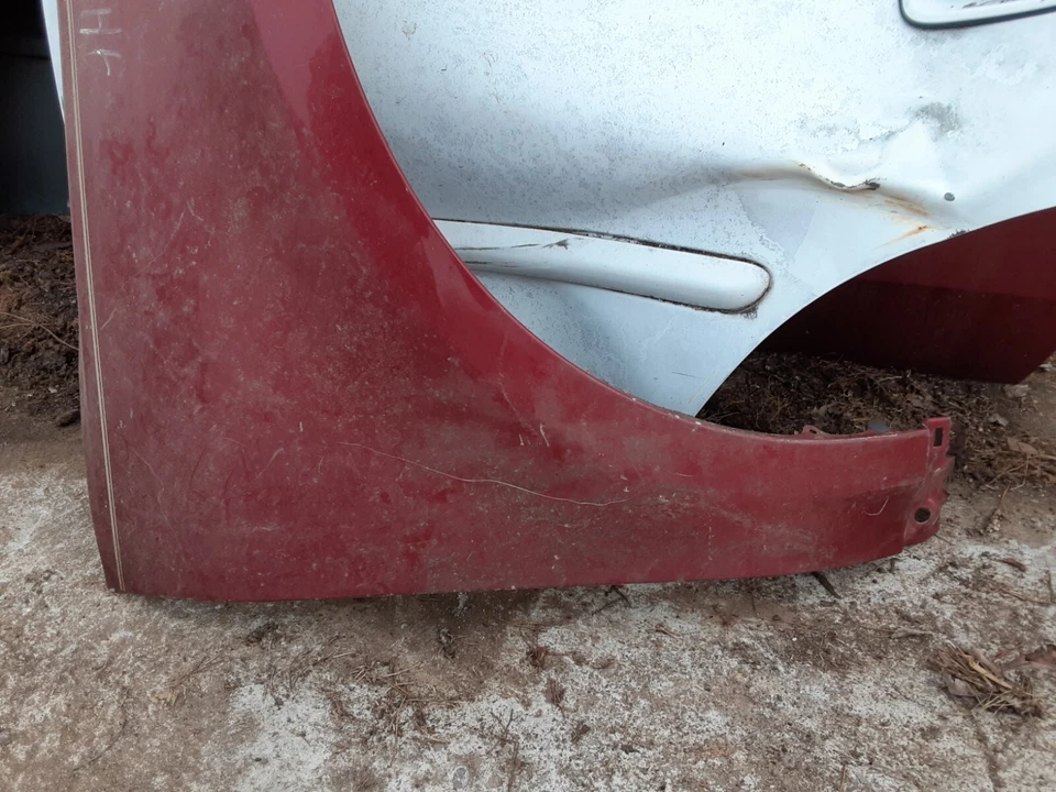 Guardabarros delantero derecho Ford Fivortent 2005-2007 OEM, 110-02535 Foto 2 de 4