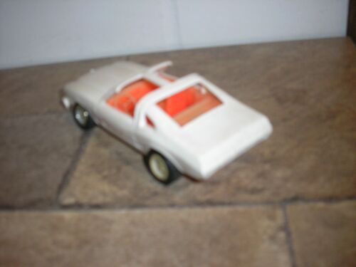 RARE Vintage Plastic 7 3/8" Ford Mustang II Hatchback T-Tops White Free SHIPPING - Picture 3 of 6