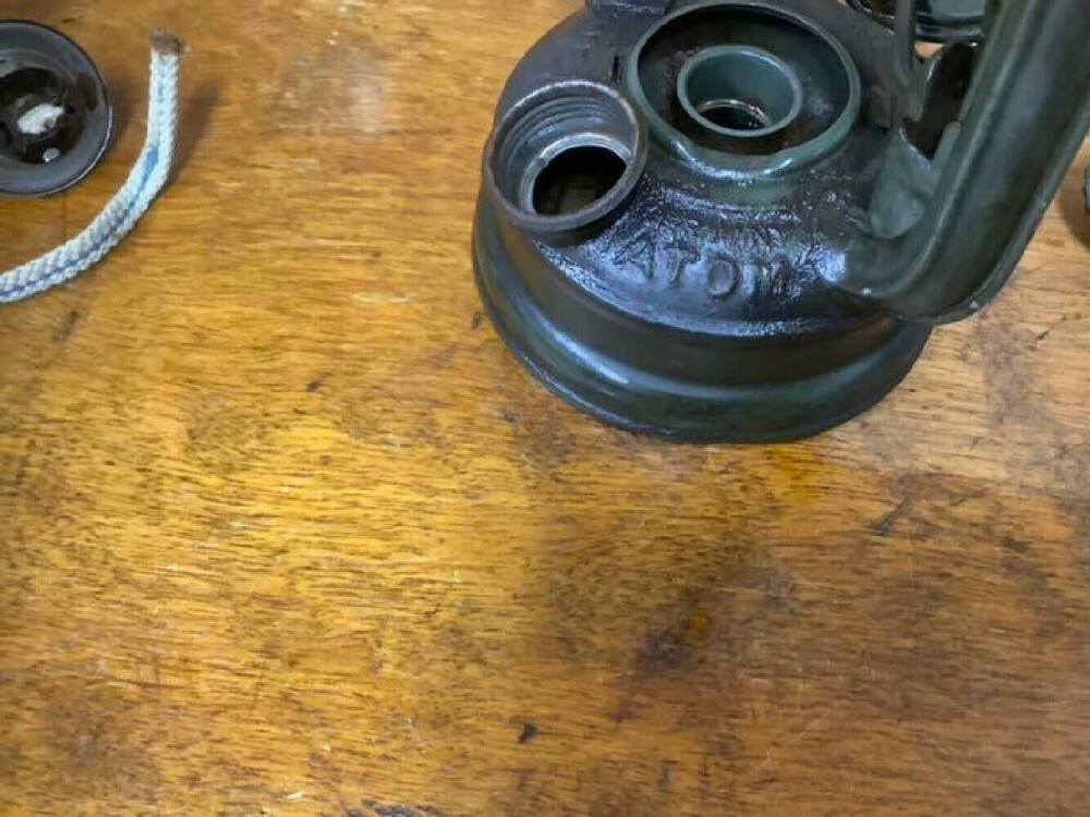 Feuerhand 75 Atom Original Olive Vintage Lantern Lanthan Lamp