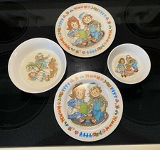 1969 Childs Oneida Melamine Dishes. 2 Plates 2 Bowls. Raggedy Ann Andy.