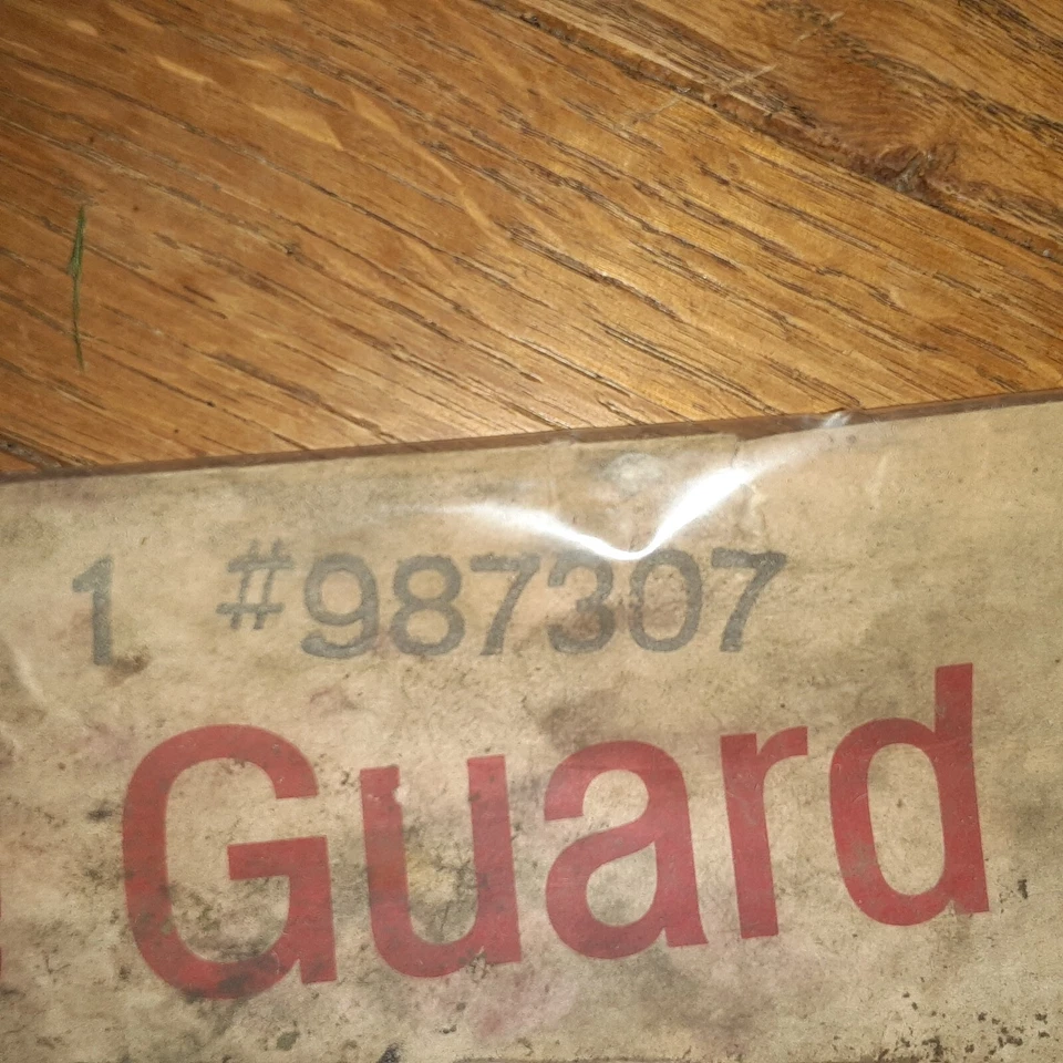 Juego de protectores de borde de 2 puertas NOS GM 68 Impala Caprice Biscayne 987307 Chevrolet C4 Foto 2 de 3