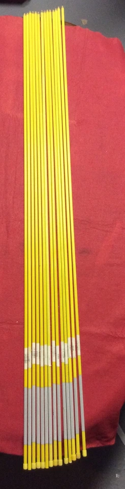 批量 14 件 黄色 反光 Staff Hillman Ground Stake 48 英寸 部件 # 848639。 — 第 3/4 张图片