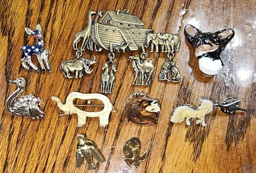 #32 Brooch/ Pin Lot, Animals, Vintage To Modern Costume Jewelry