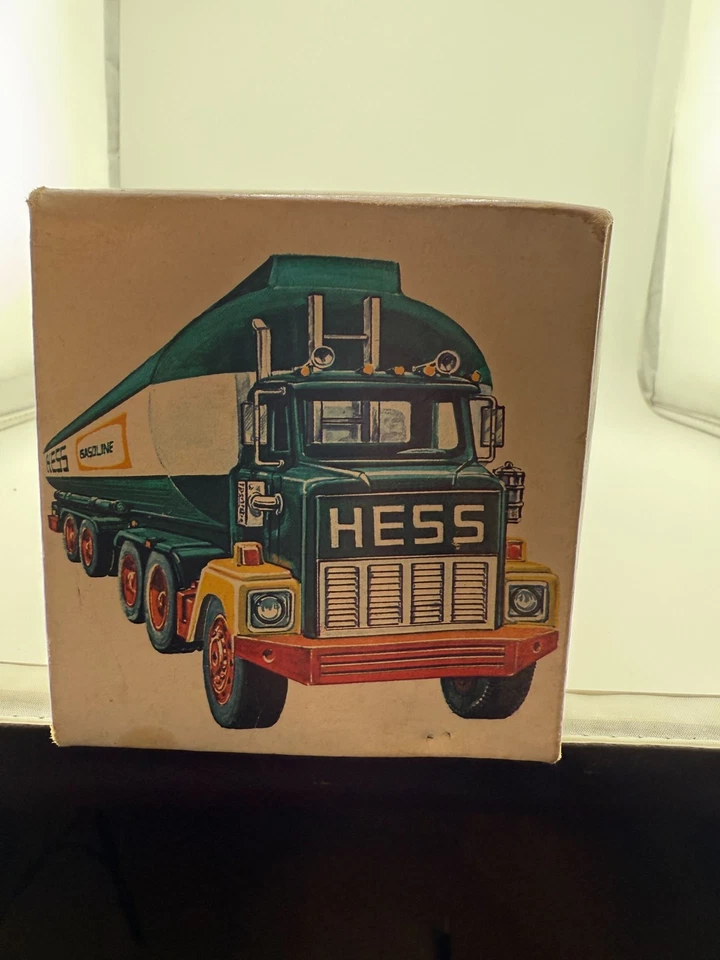 RARO! Camión cisterna de juguete Hess 1977 vintage con caja original Foto 4 de 4
