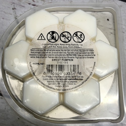 Lot of 3 Burts Bees Sweet Pumpkin Scented Natural Soy Wax Melts 2.5 Oz - Picture 3 of 4