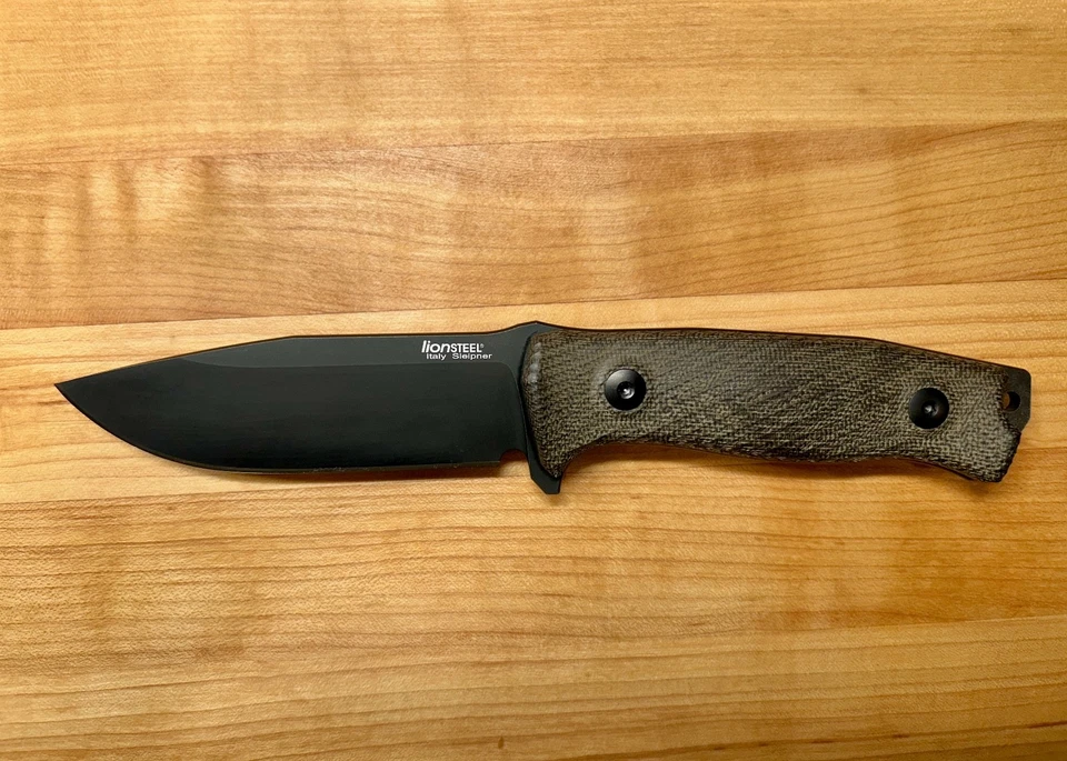 Cuchillo de hoja fija LionSteel M5 CVG verde Micarta/negro, caja abierta, funda Kydex Foto 2 de 4