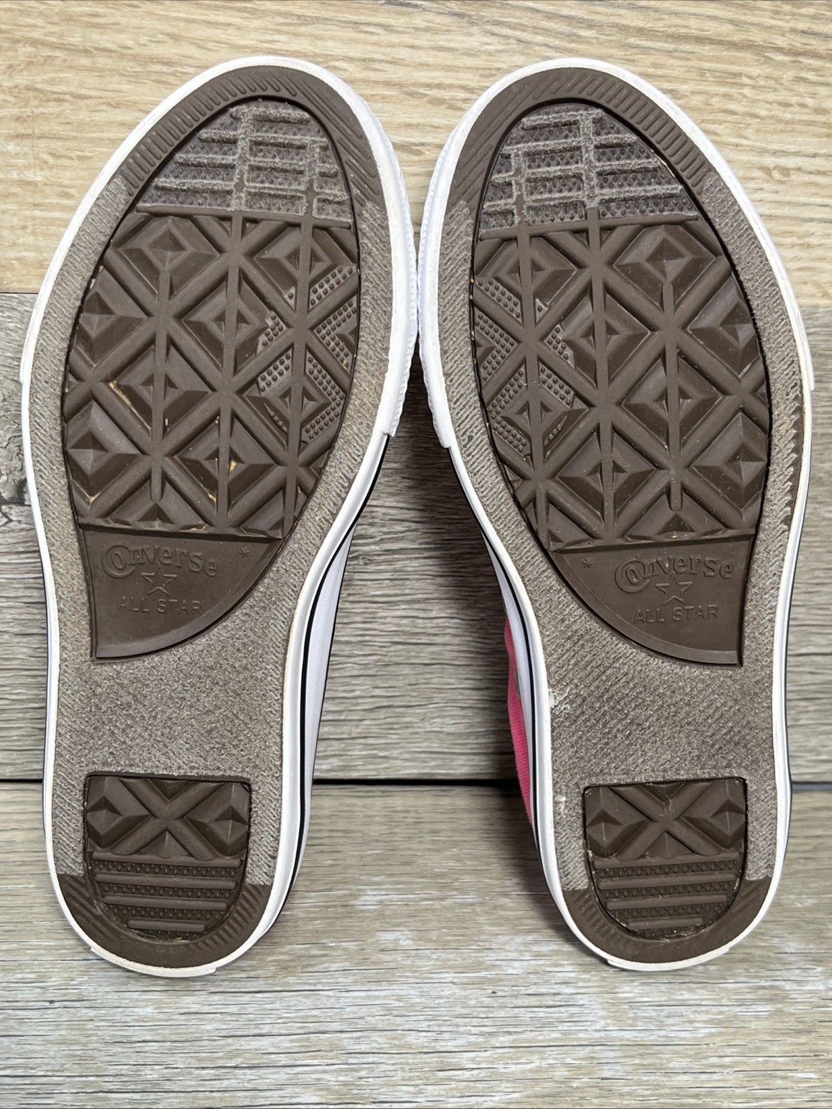 CONVERSE ALL STAR Pink Glow Sneakers Youth Size 1.5 Kid's Chuck Taylor Shoes thumbnail 2