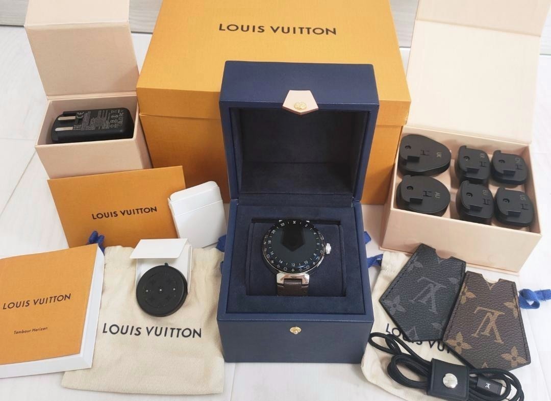 LOUIS VUITTON Tambour Horizon Light Up Connected Watch LV