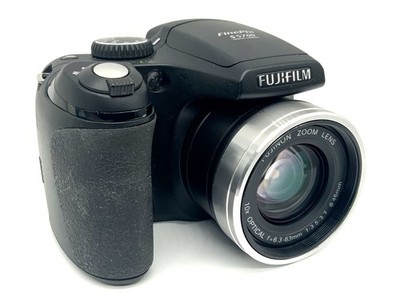 Fujifilm Finepix S5700 Bridgekamera mit Fujinon 6.3-63mm 1:3.5-3.7 Digitalkamera