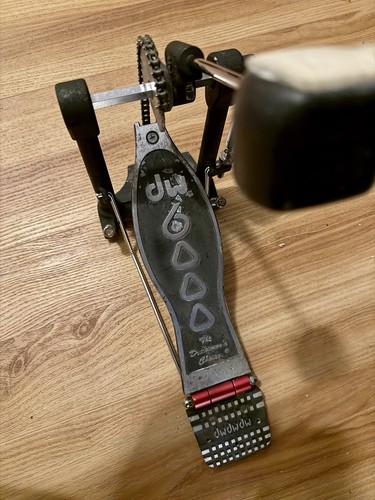 DW 6000 Accelerator Single Bass Drum Pedal