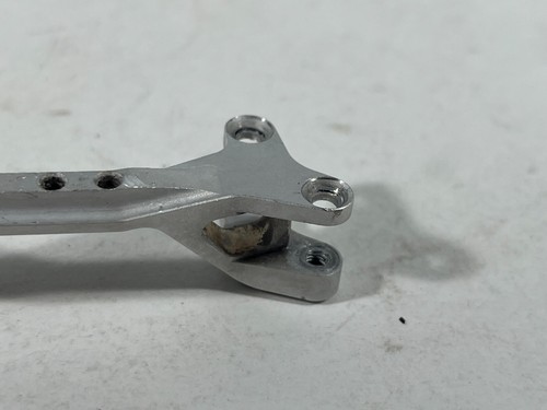 Used Bashed Vanquish VPS07232 Clear Anodized Steering Rack Axial Yeti - Picture 9 of 13