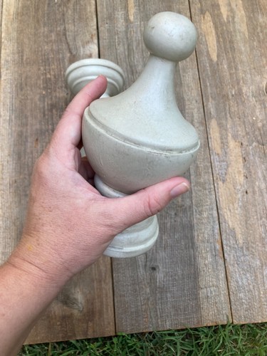 2 Vintage White Wood Newel Post Finials Chippy Paint Wooden Post Caps Distressed - Picture 4 of 13