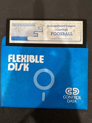 APPLE II 5.25'' FLOPPY DISK GAME Sirius Software COMPUTER FOOSBALL - untested