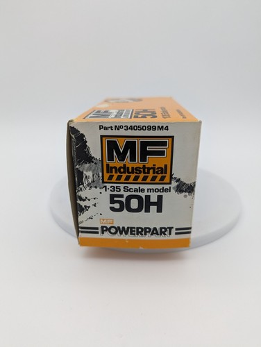 1/35 Conrad Massey Ferguson MF 50H Tractor Backhoe Loader - Picture 7 of 8