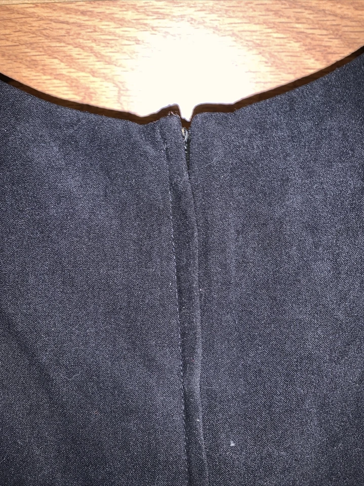 Casual Corner Annex Sleeveless Round Neck Blk Velvet Texture Dress Size 12 - Image 4 of 4