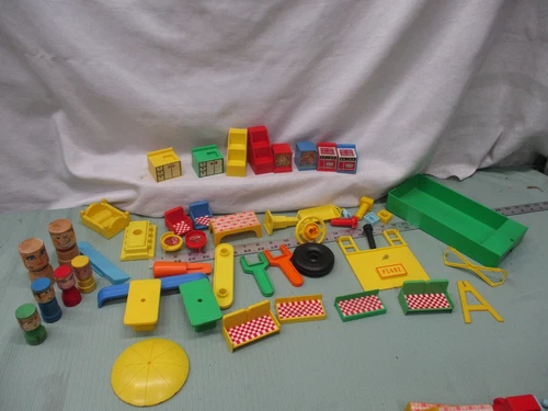 Playskool Camper 1973 Vintage Little People Pick One Part Play Kitchen Furniture