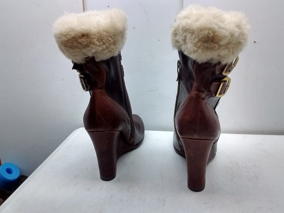 Charles David Mujeres Marrón Cuero Tobillo Cuña Piel Botas Cremallera Hebilla Nieve Zapato 10B Foto 4 de 4