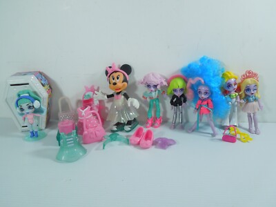 5 Kapsel Chix Figuren + Zombaes Forever + Minnie Mouse ~ kleines Konvolut Puppen