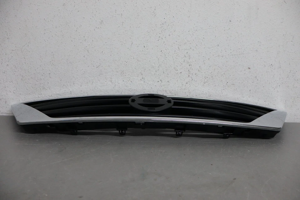 2012 2014 NISSAN VERSA FRONT CHROME GRILLE - Image 2 of 4