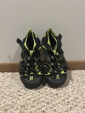 KEEN Newport H2 Waterproof Sandals Youth Size 6 Black Green Hiking Sandals