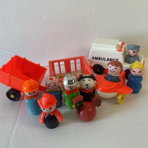 Fisher Price Little People Vintage Lot Figures Ambulance Airplane Dog Rooster