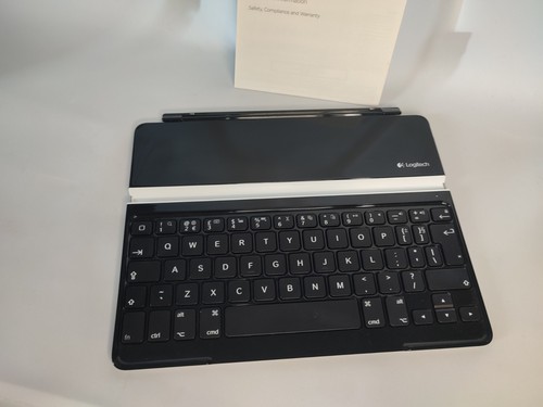 Logitech Portable Bluetooth Azerty Keyboard For iPad 2 And 3 - Picture 2 of 3