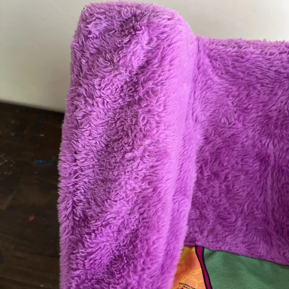 Antiga cadeira de espuma infantil Barney roxa com logotipo assento infantil muito bom estado - Ver Desc. - Imagem 4 de 4