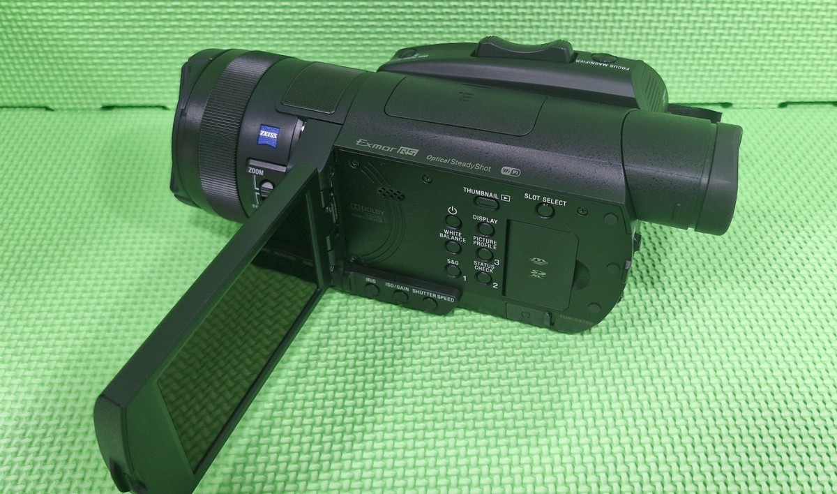 SONY FDR-AX700　4K Handycam 71mLObr0y0L._UF350,350_QL50_.jpg
