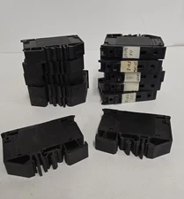 ALLEN BRADLEY 1492-U TERMINAL BLOCK FUSE HOLDER. LOT OF 12