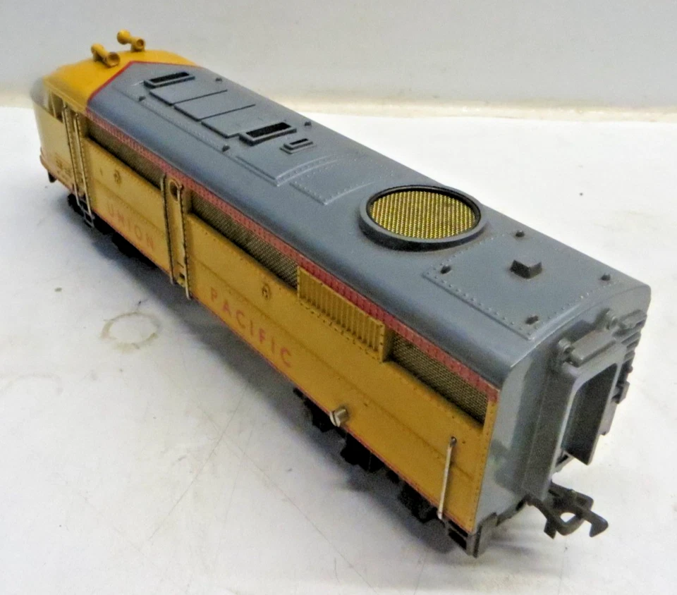 Fleischmann 1341 U H0 US-ALCO-DIESELLOK UNION PACIFIC Vérifié Vidéo - Photo 3/4